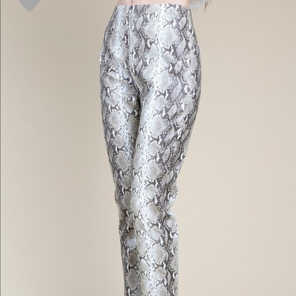 Faux Snake Skin Cropped Pants - Picture 8 of 14